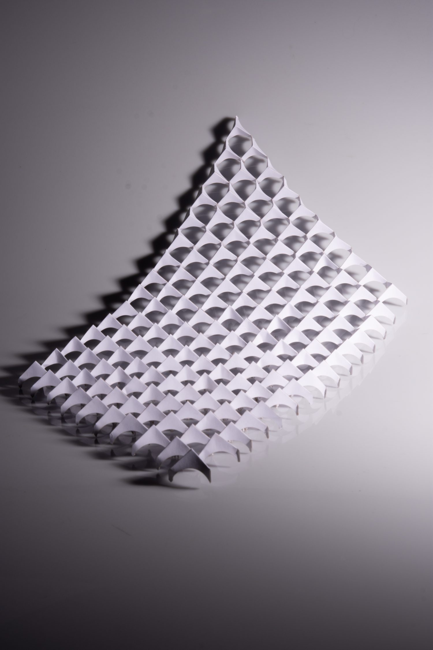 Formstudie in Papier