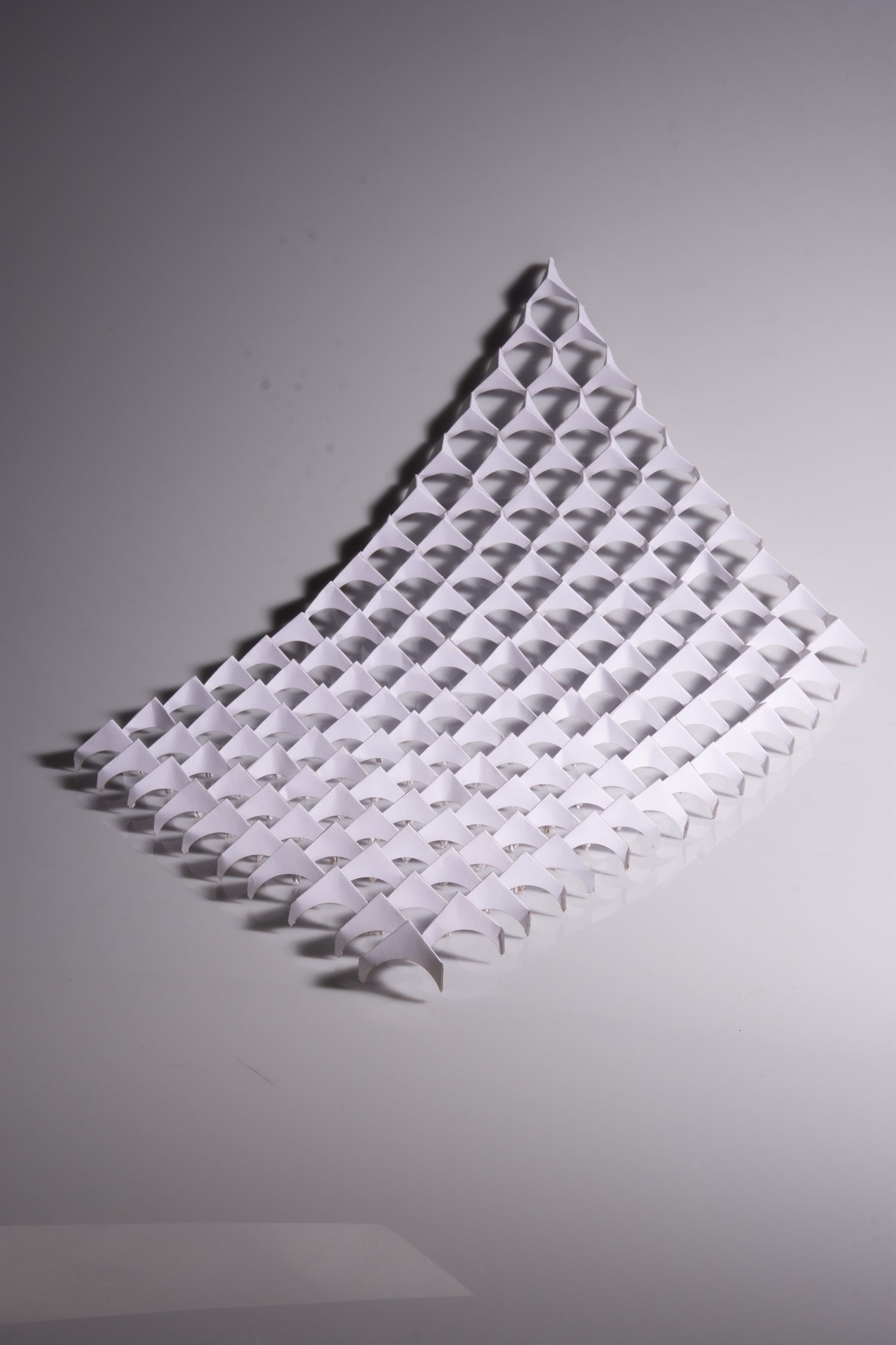 Formstudie in Papier